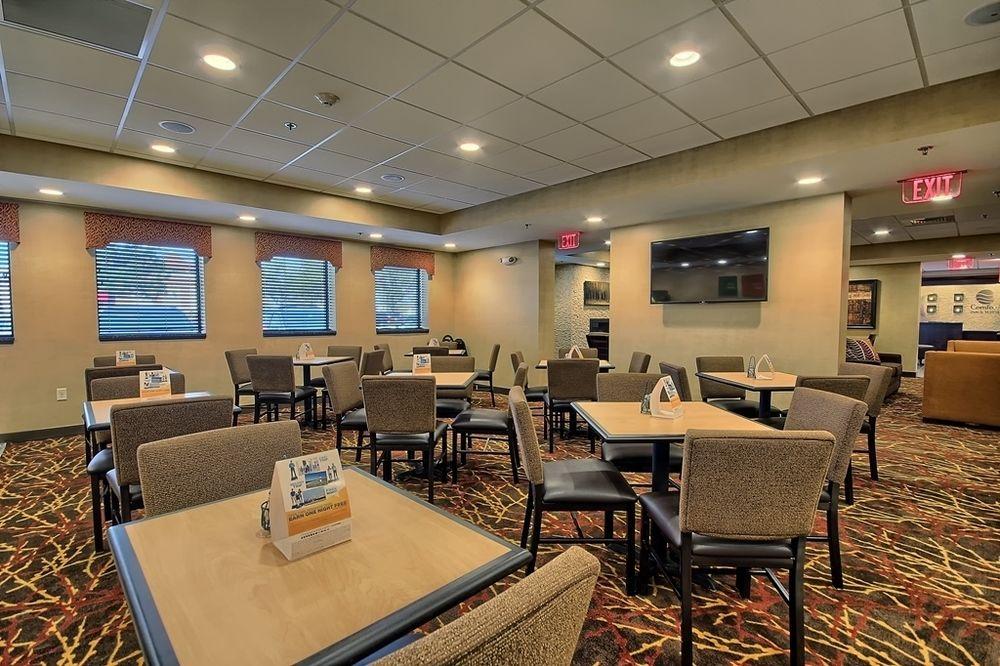 Comfort Inn & Suites Wadsworth Exterior foto