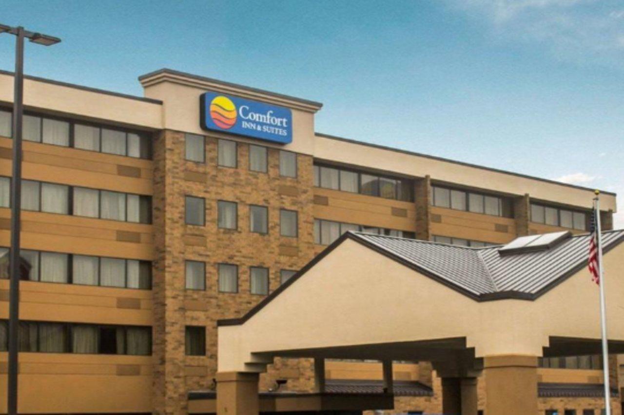 Comfort Inn & Suites Wadsworth Exterior foto