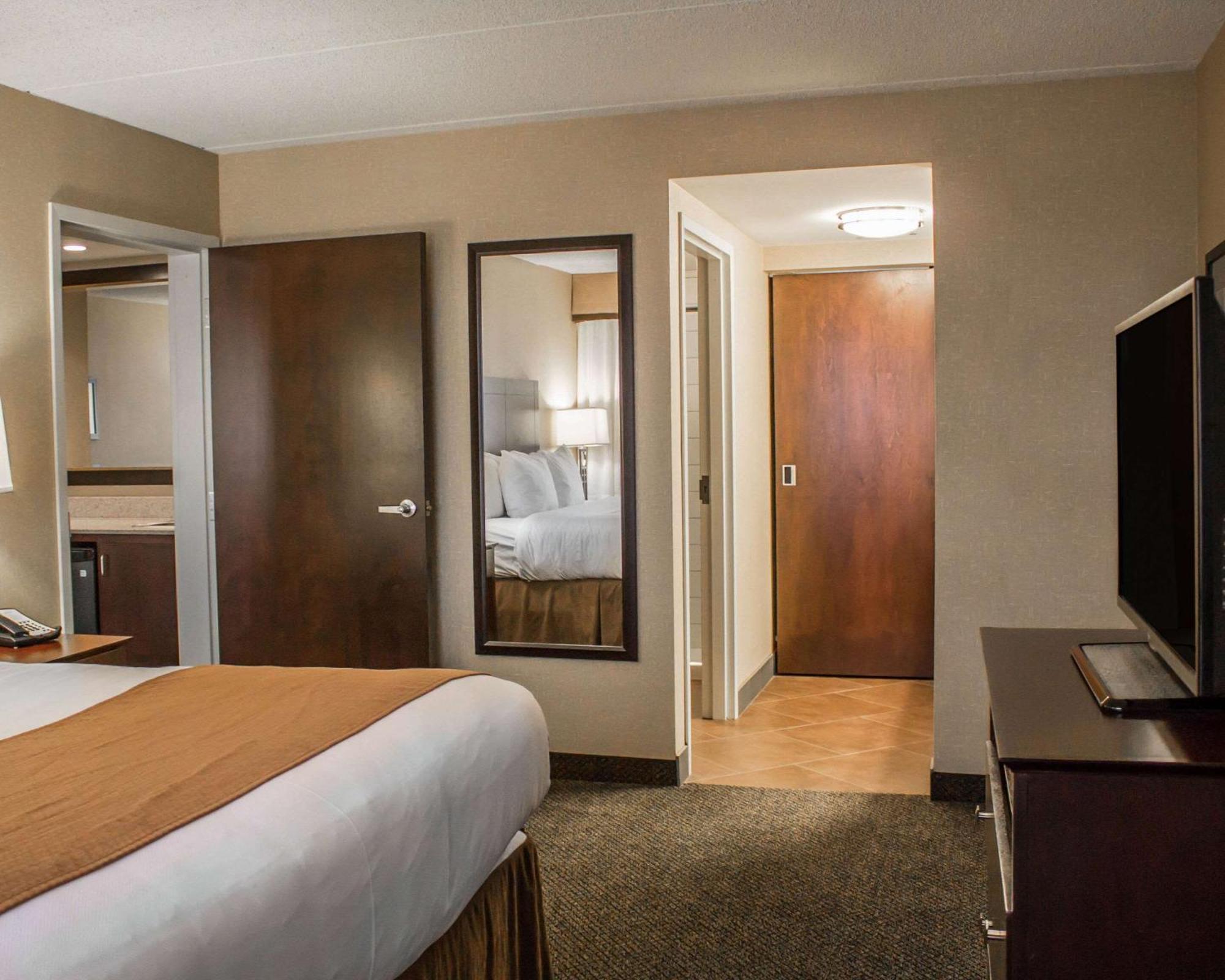 Comfort Inn & Suites Wadsworth Exterior foto